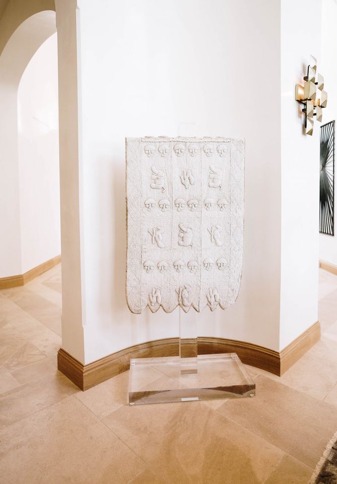 Plaster niche at the end of a hall